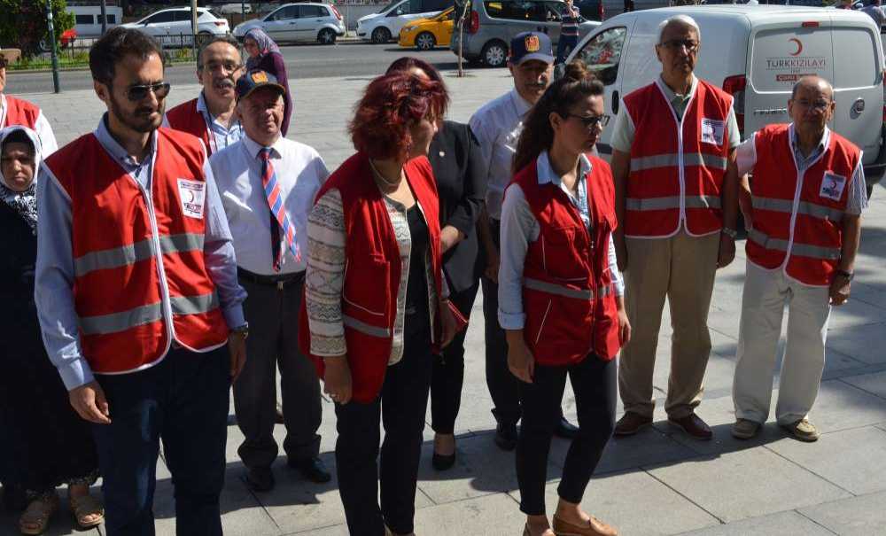 Kızılay Endonezya İçin Yardım İstedi