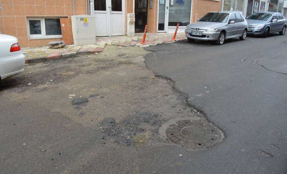 Kazılan Yerlerin Asfaltı Neden Atılmıyor?