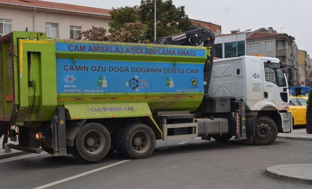 Geri Dönüşüm Kutuları Boşaltıldı