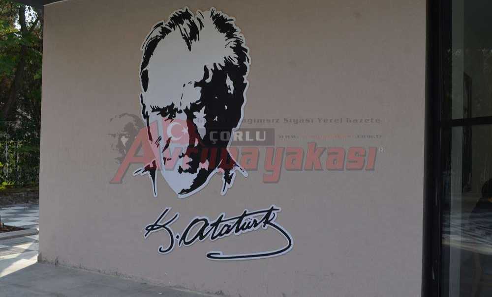 Atatürk Silueti İlgi Görüyor