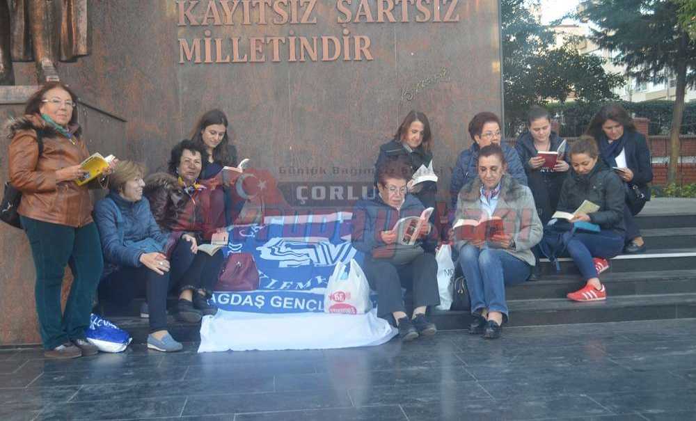 Kitap Okuma Etkinliği Düzenlediler