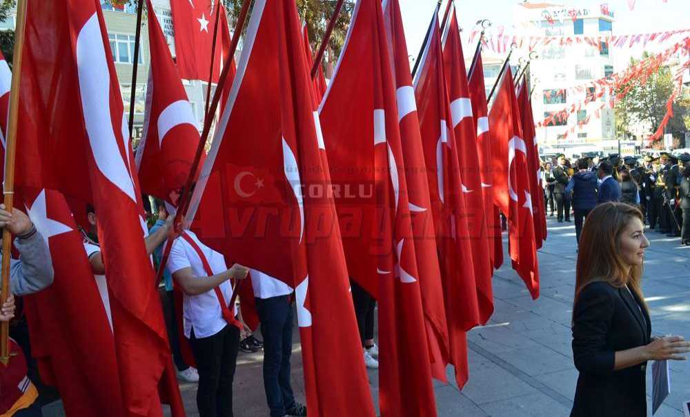 Anıta Çelenk Sunuldu