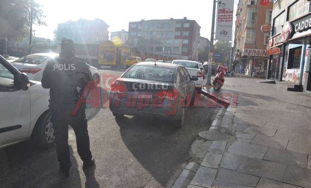 Asayiş Polisi Trafik Cezası Kesti