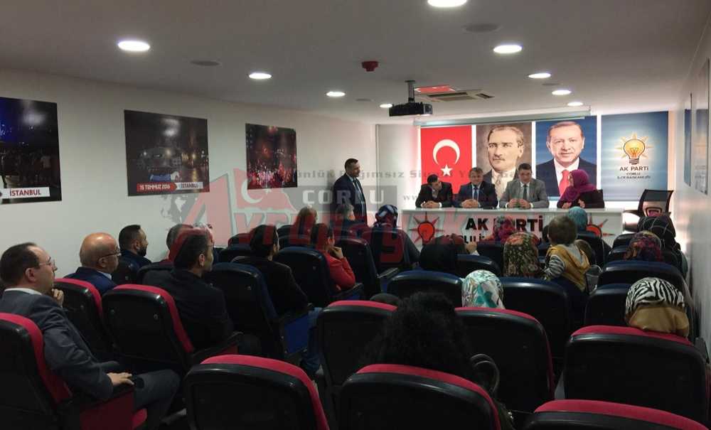 Havuzlarda 15 Kişi Ak Partiye Katıldı