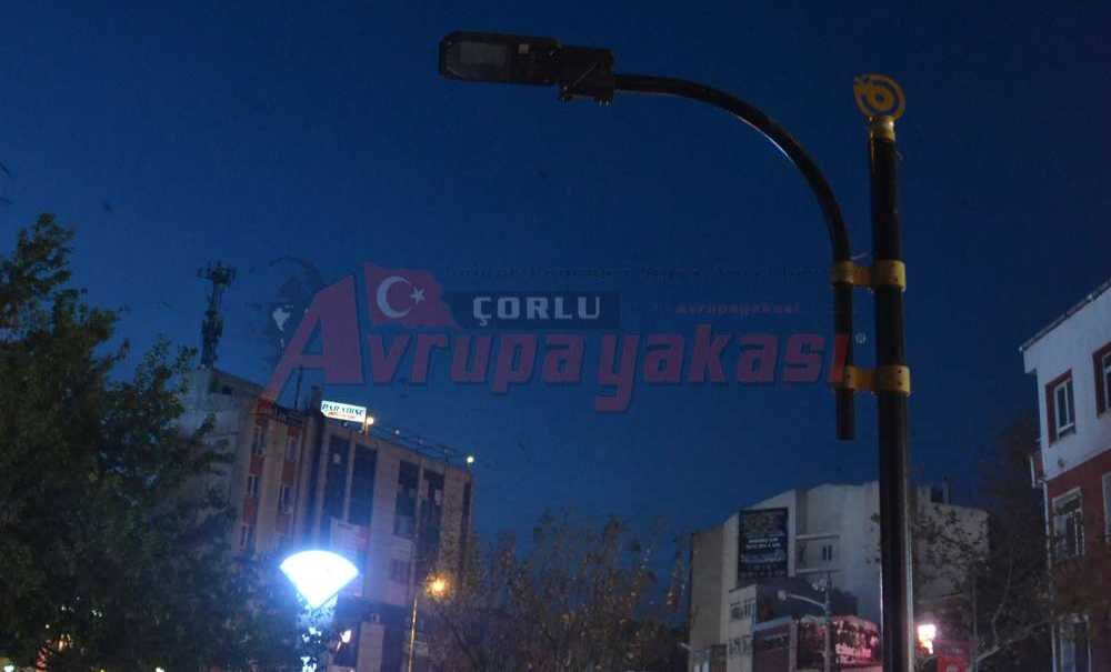 İnternet Var, Işık Yok