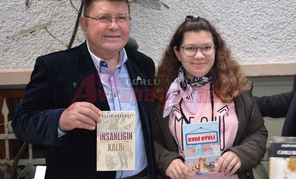 Yazarlar Sanat Sokağı'nda Buluştu