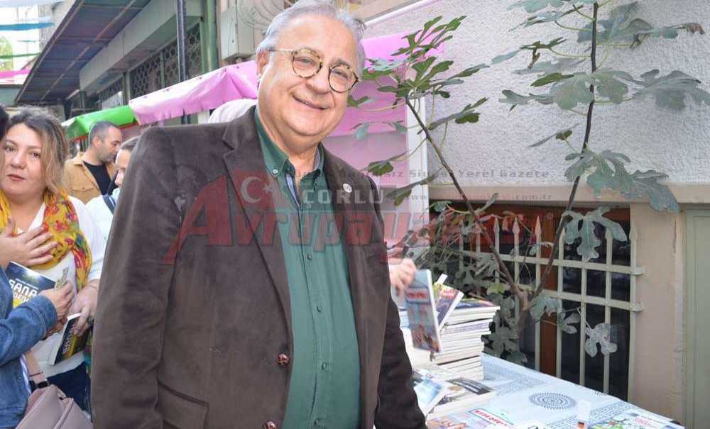 Yazarlar Sanat Sokağı'nda Buluştu