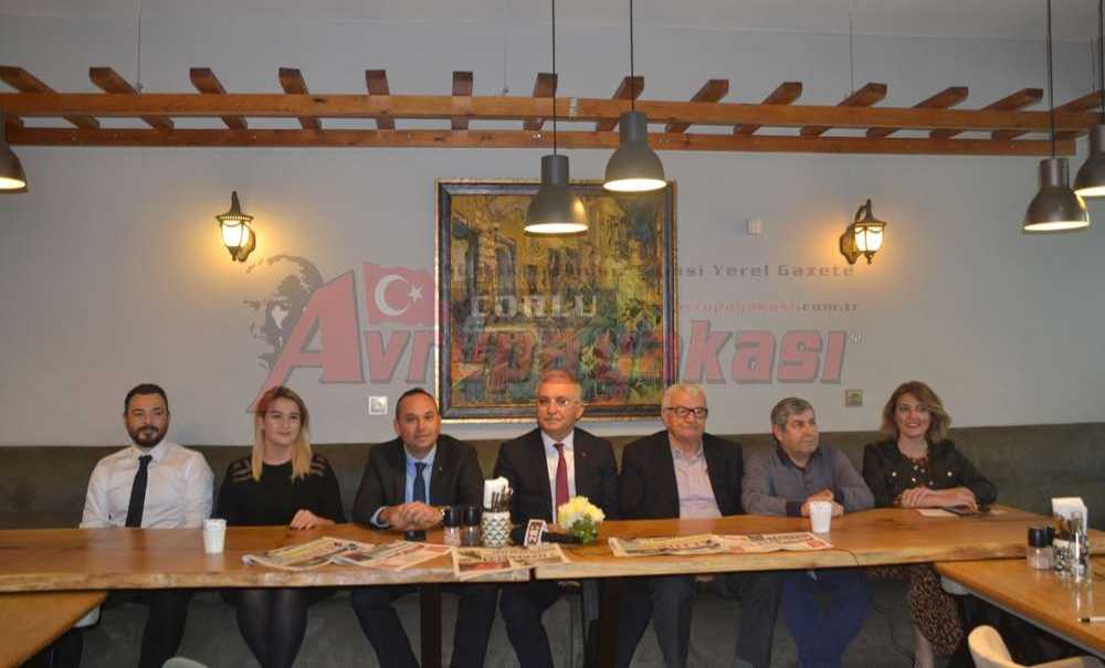 Önseçime De Merkez Yoklamasına Da Varım.