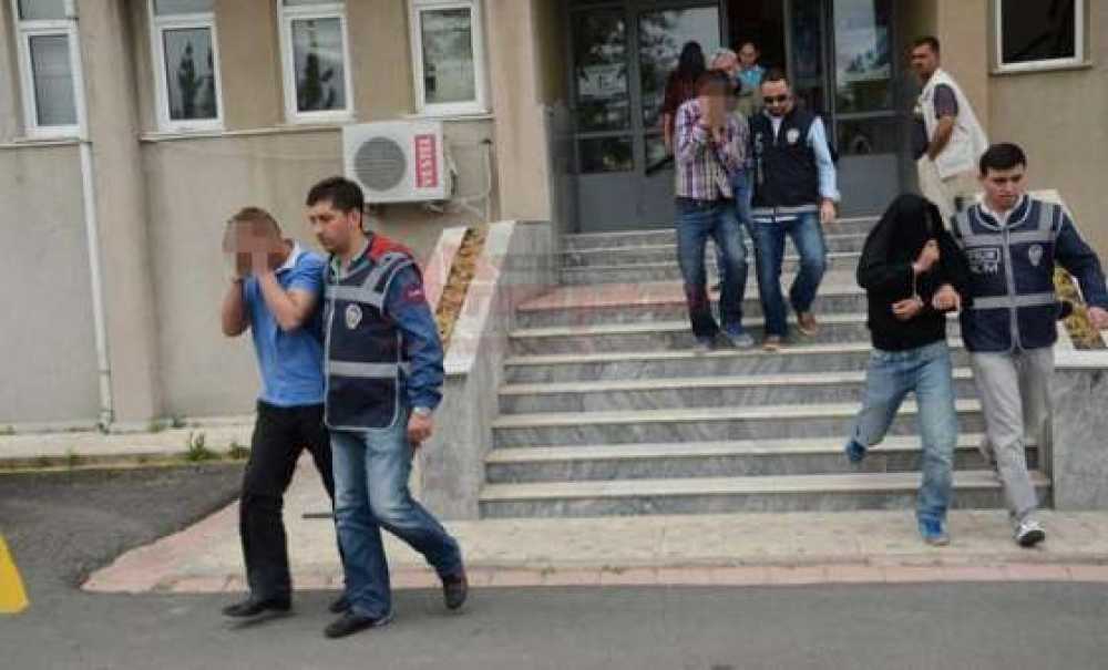 Kavga Ettiler, Polise Yakalandılar