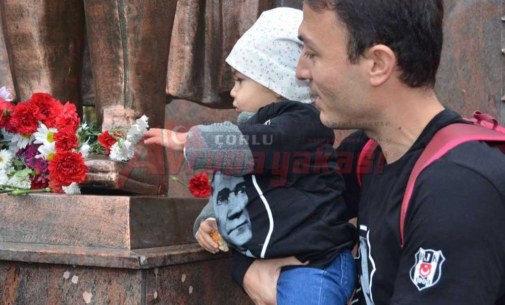 Büyük Önder, Çorlu'da Göz Yaşlarıyla Anıldı