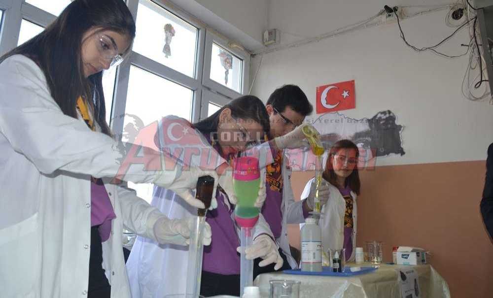 Uğur Temel Lisesi'nden Bilim Şenliği