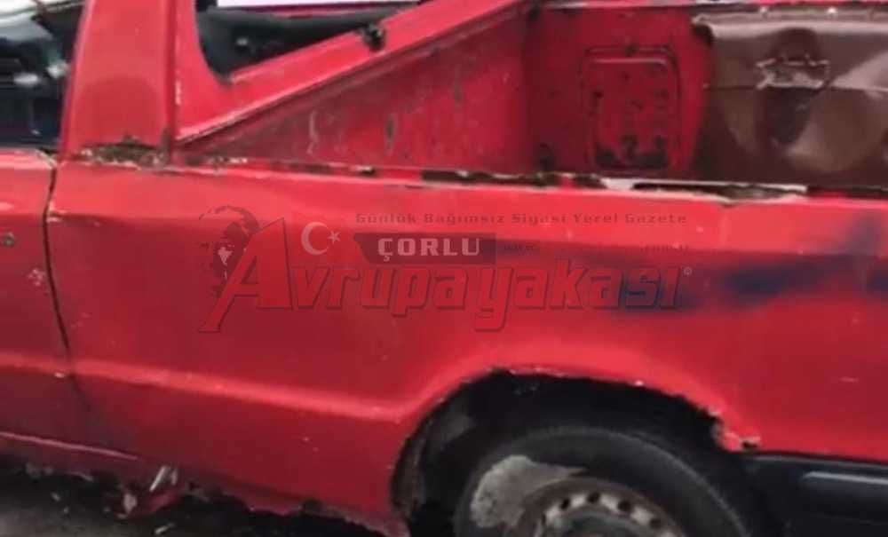 İki Senedir Aynı Yerde Duruyor