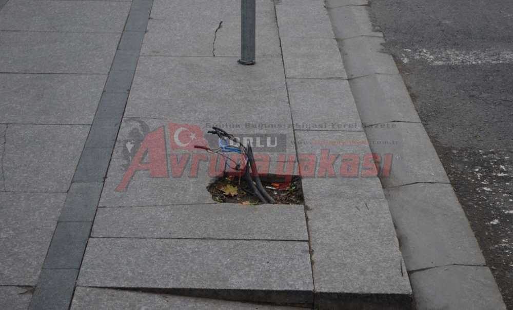 Açık Olan Elektrik Kabloları Korkutuyor