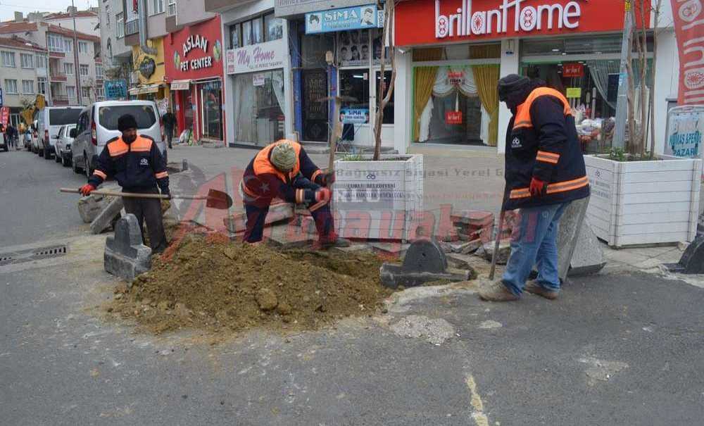 Otopark Çıkışı Genişletiliyor