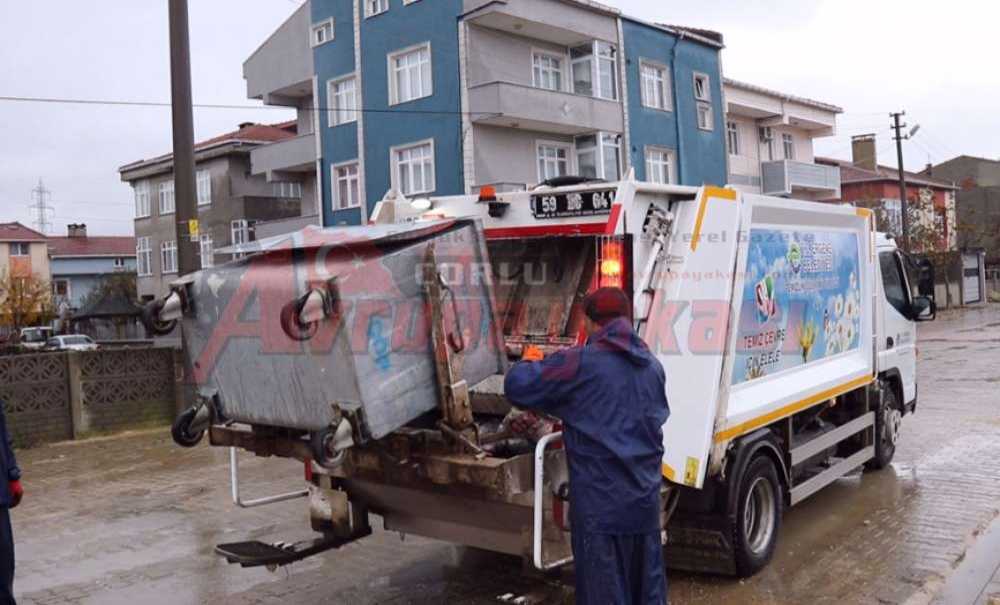 Her Gün 60 Ton Çöp Toplanıyor