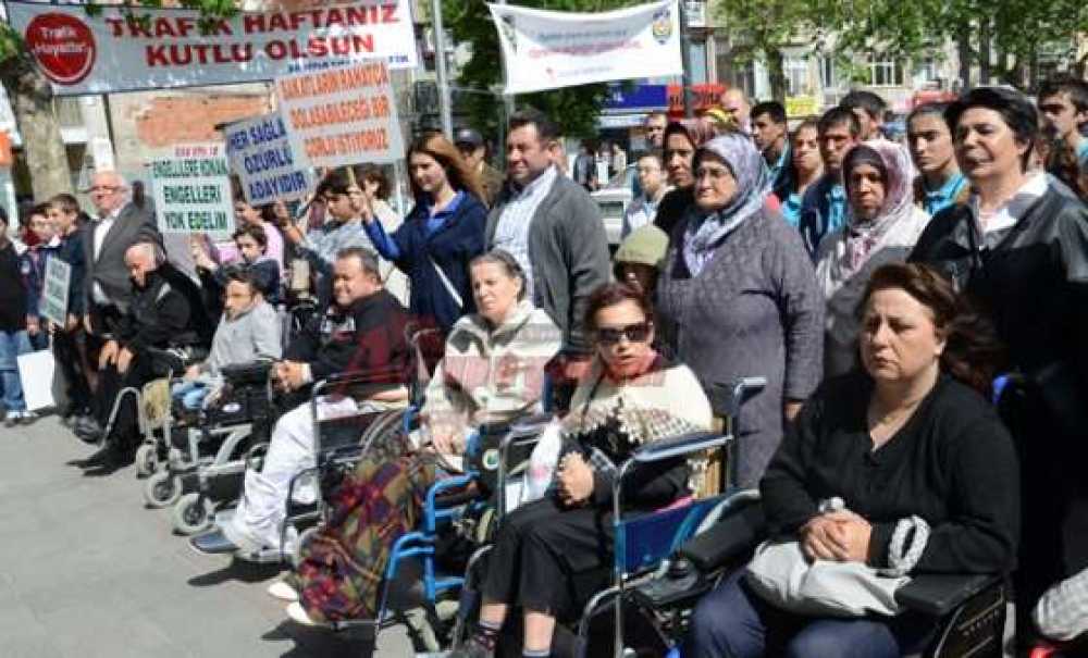 Çorlu'da Engelliler Haftası Kutlandı