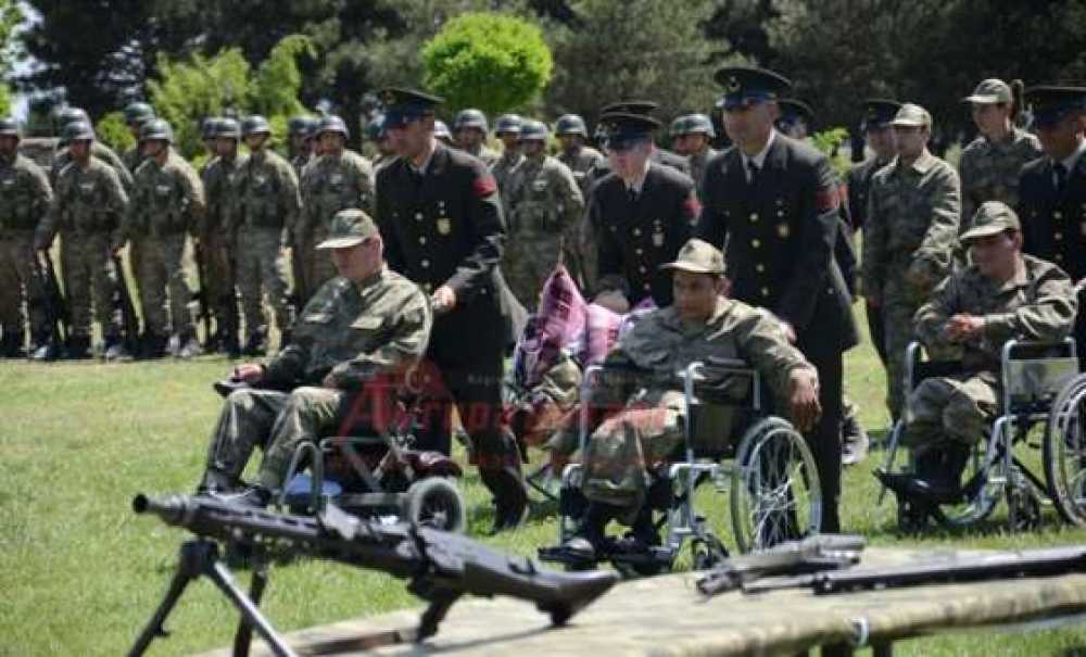 Çakı Gibi Asker Oldular