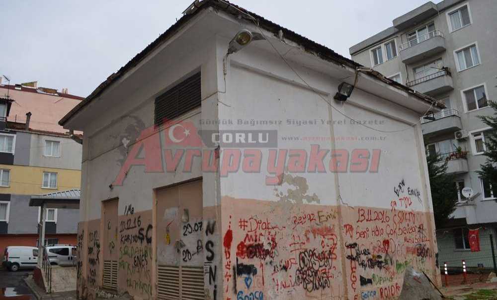 Tredaş'a Ait Elektrik Trafosu Bakım İstiyor