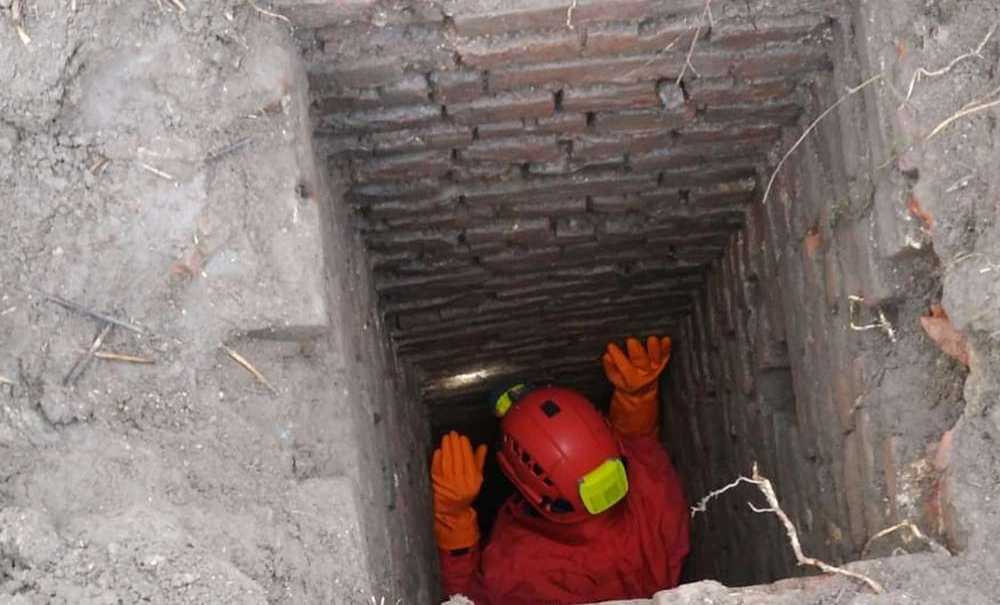 Tarlasında Tarihi Tünel Buldu