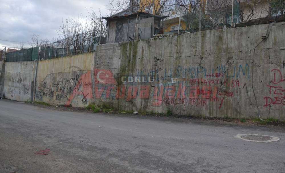 Belediyeye Uzak Mahalle: Silahtarağa