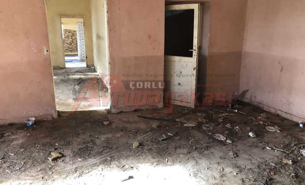 Eski Okul Şimdi Uyuşturucu Yuvası Oldu