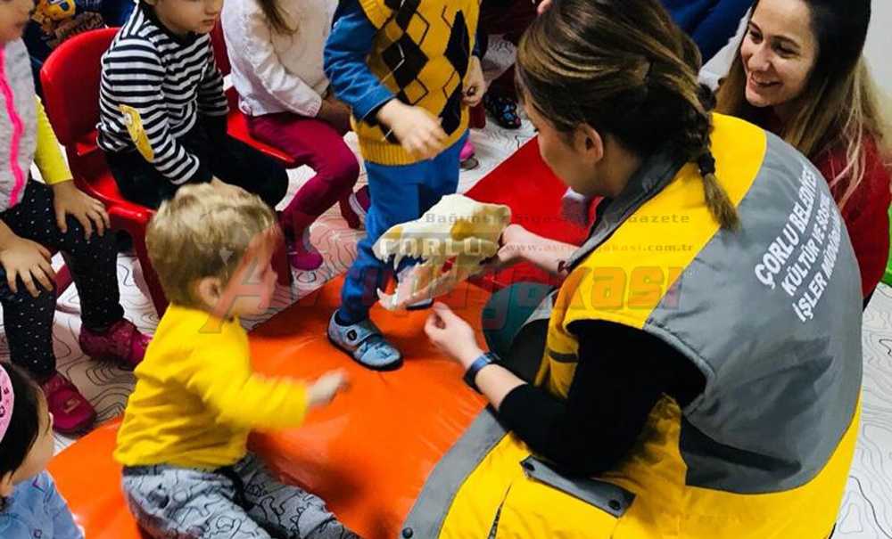 Minik Öğrencilere Eğitim