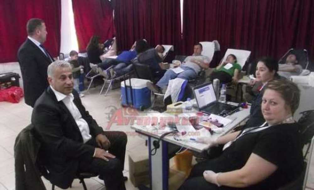 Öğrenci Velilerinden Kan Bağışı