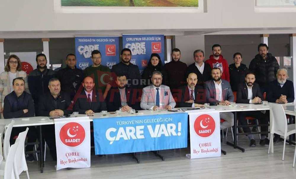 Saadet Partisi Kahvaltıda Gazetecilerle Buluştu