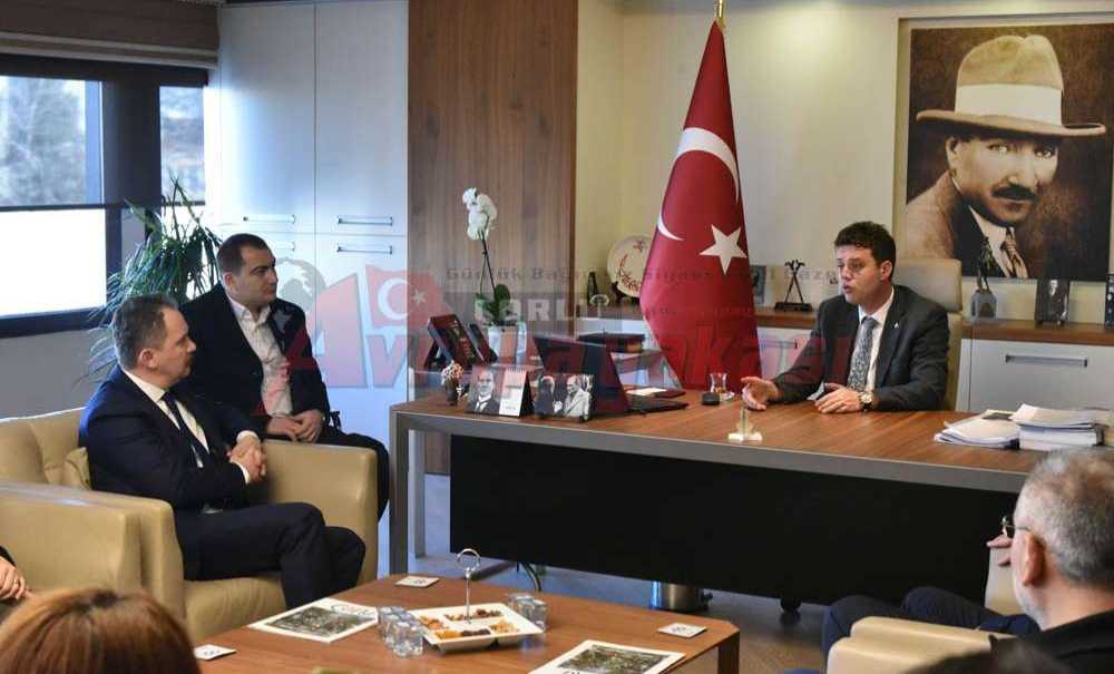 Mestan Özcan'dan, Başkan Sarıkurt'a Ziyaret