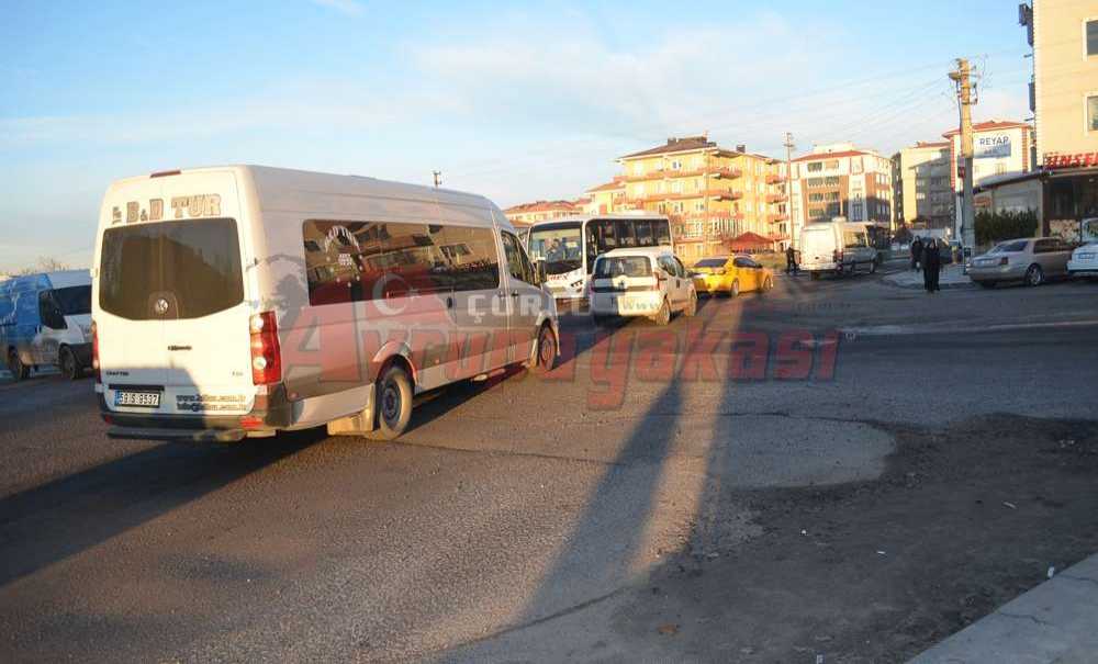 Dört Yol Ağzı Tehlike Saçıyor