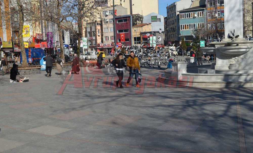 Çorlu'da Güneş Kendini Gösterdi