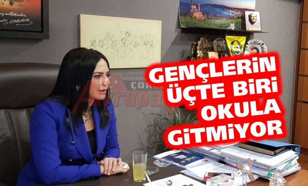 Gençlerin Üçte Biri Okula Gitmiyor