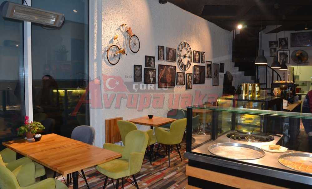 Çorlu'da Akışkanlı Böreğe Büyük İlgi