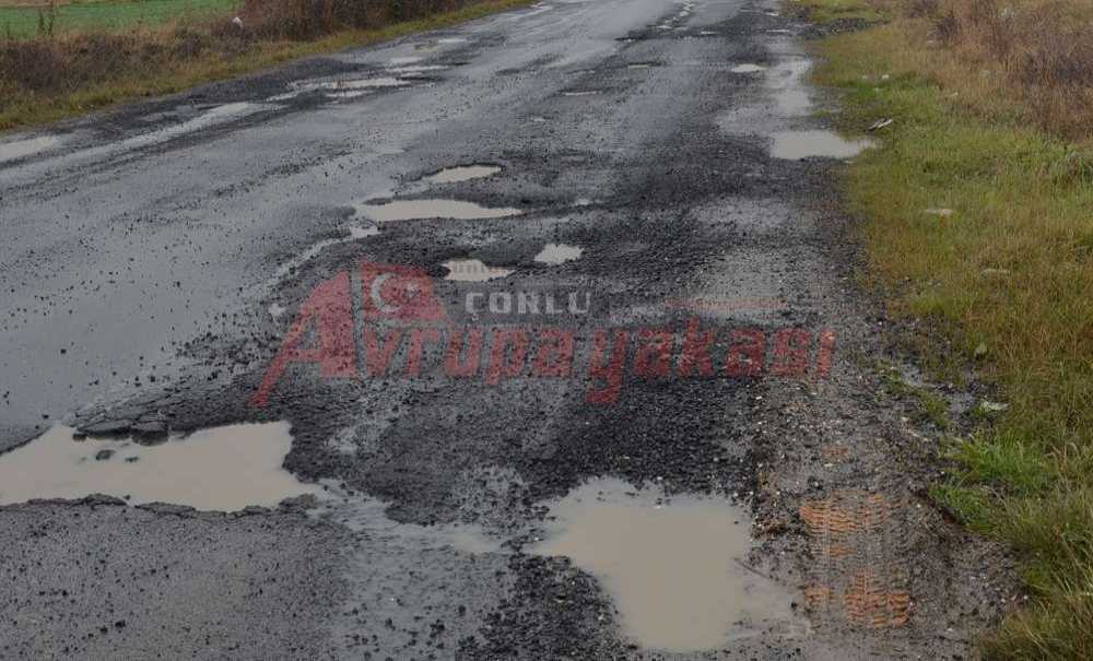 Mahalleli Yol Çilesinden Kurtuluyor