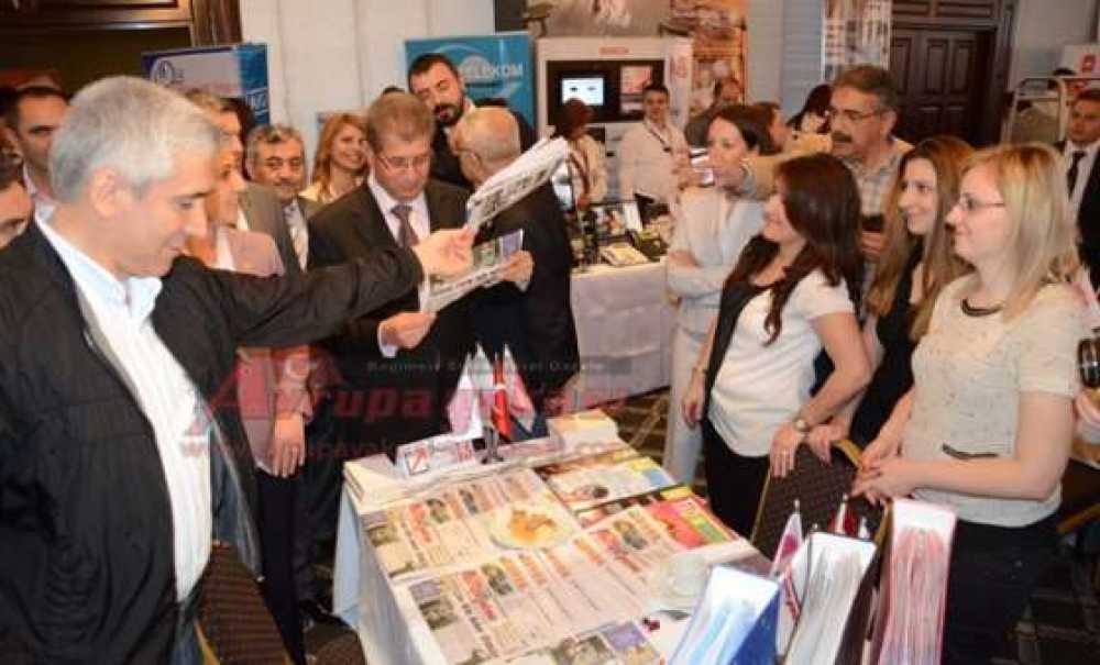 Avrupa Yakası Gazetesi Standına Yoğun İlgi