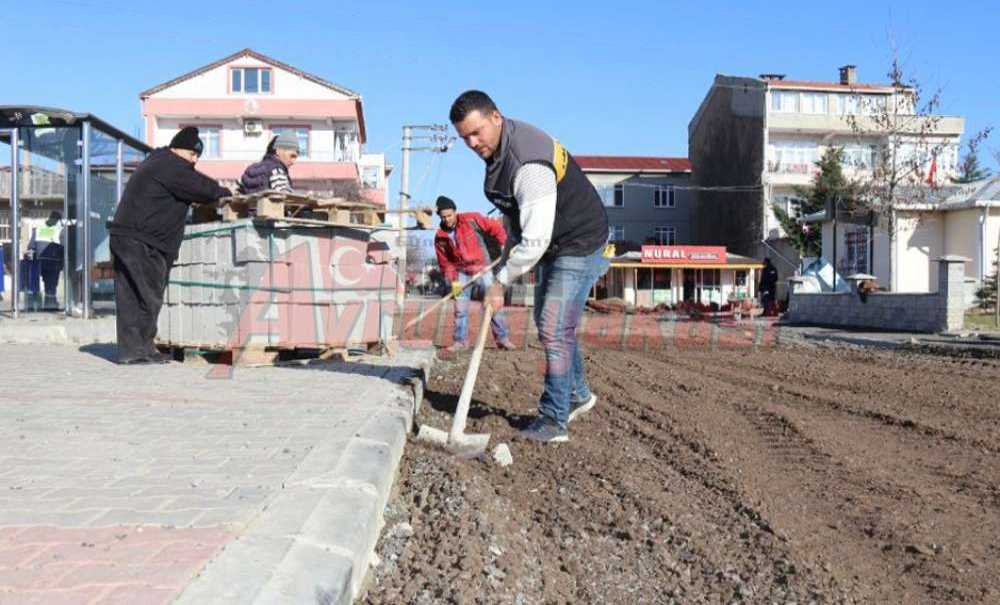 Kilit Taş Çalışmaları Devam Ediyor