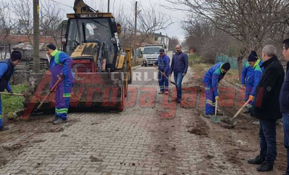 Temizlik Ekipleri Önerler Mahallesi'nde Çalışma Yaptı