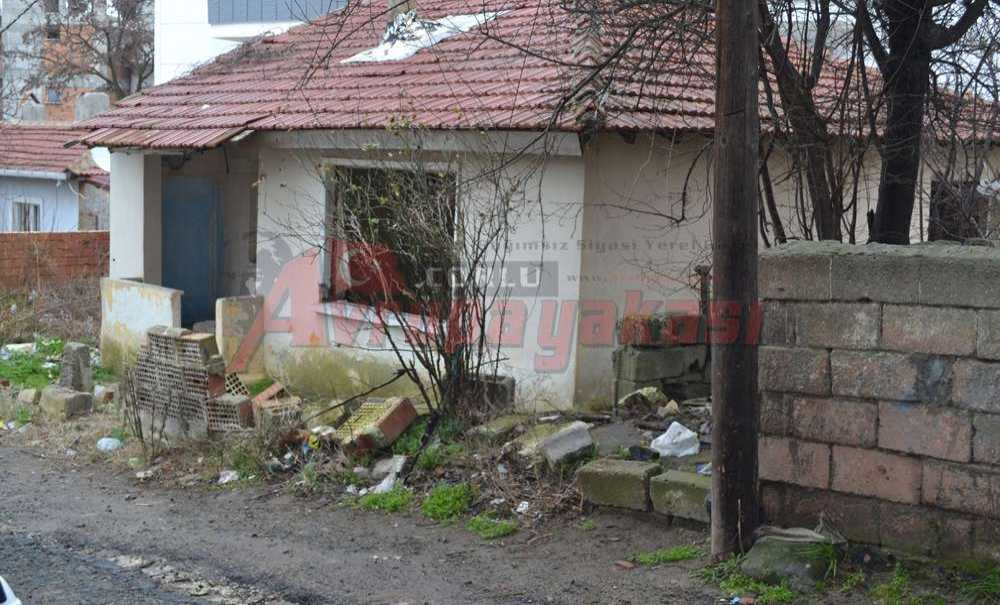 Vatandaşlar Metruk Binaların Yıkılmasını İstiyor