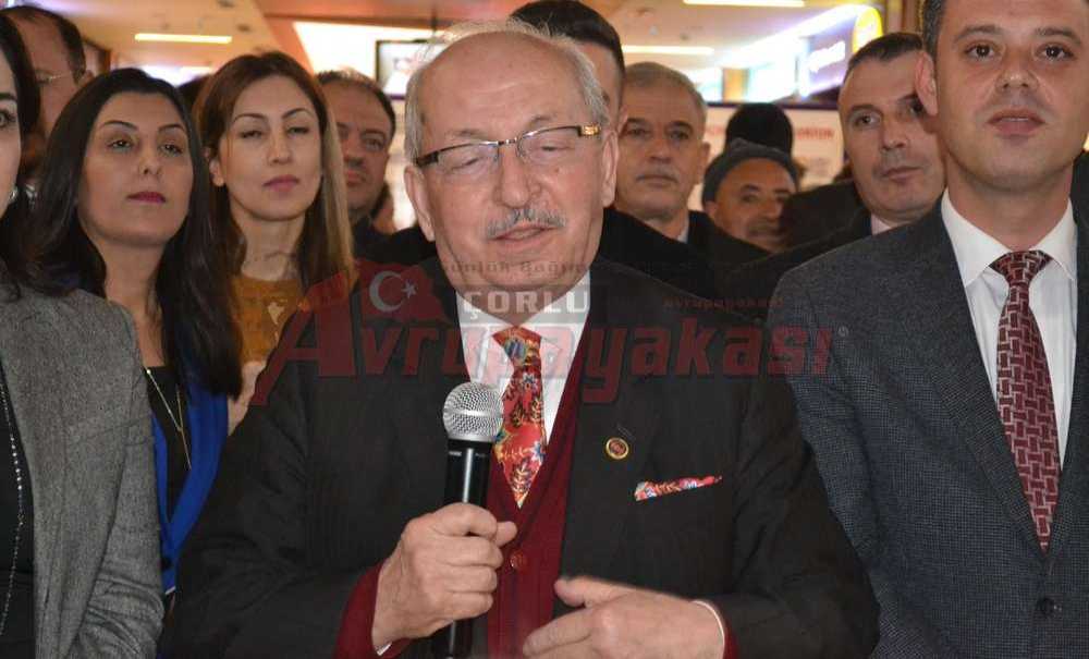 Kitapseverlerin Fuarı Açıldı