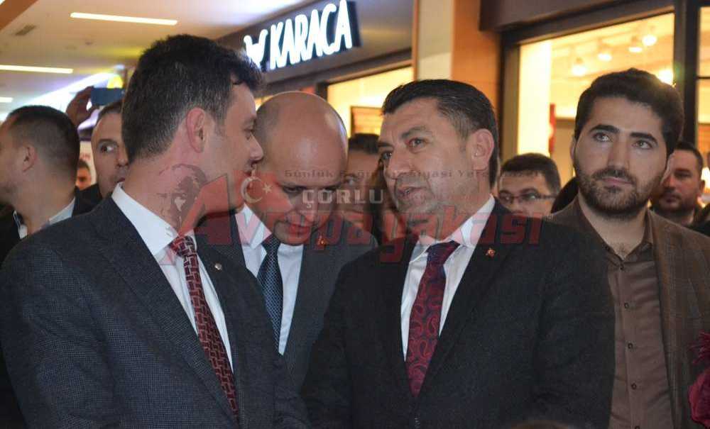 Kitapseverlerin Fuarı Açıldı