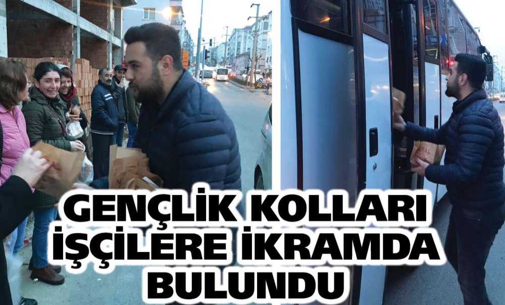 Gençlik Kolları İşçilere İkramda Bulundu