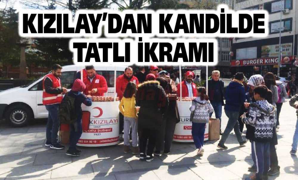 Kızılay'dan Kandilde Tatlı İkramı