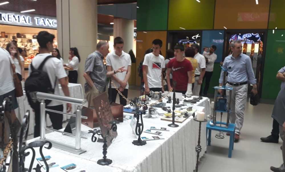 Öğrencilerin Yaptığı Ürünler Sergilendi