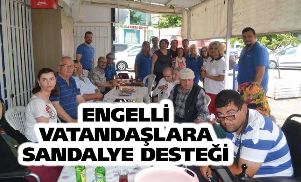 Engelli Vatandaşlara Sandalye Desteği