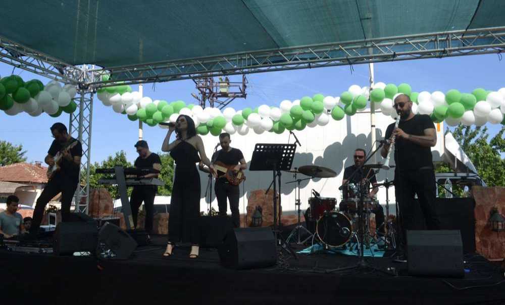 Bahçeli Konak Görkemli Törenle Açıldı