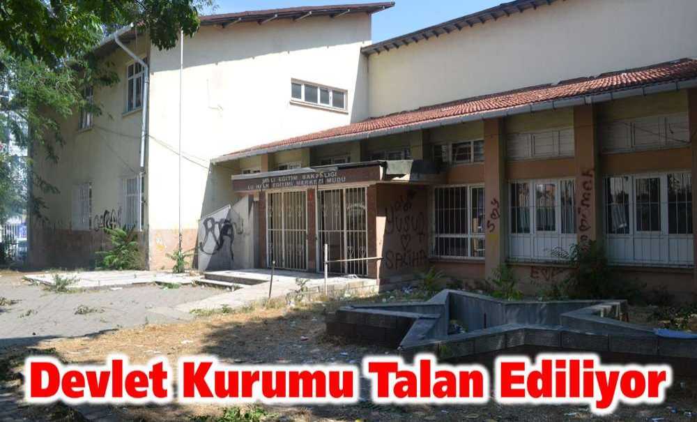 Devlet Kurumu Talan Ediliyor