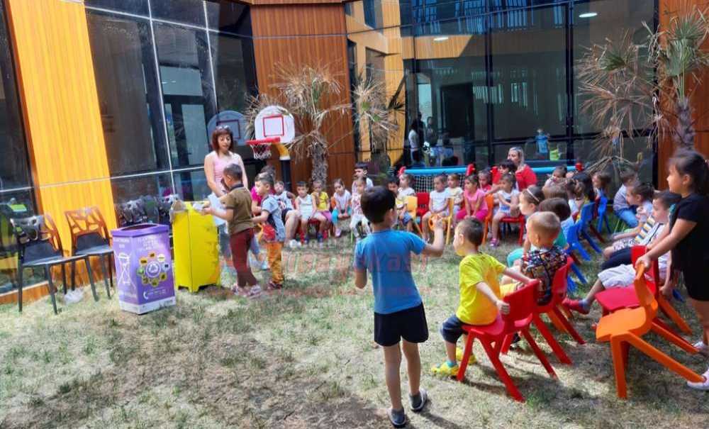 Küçük Öğrencilere Çevre Bilinci Eğitimi