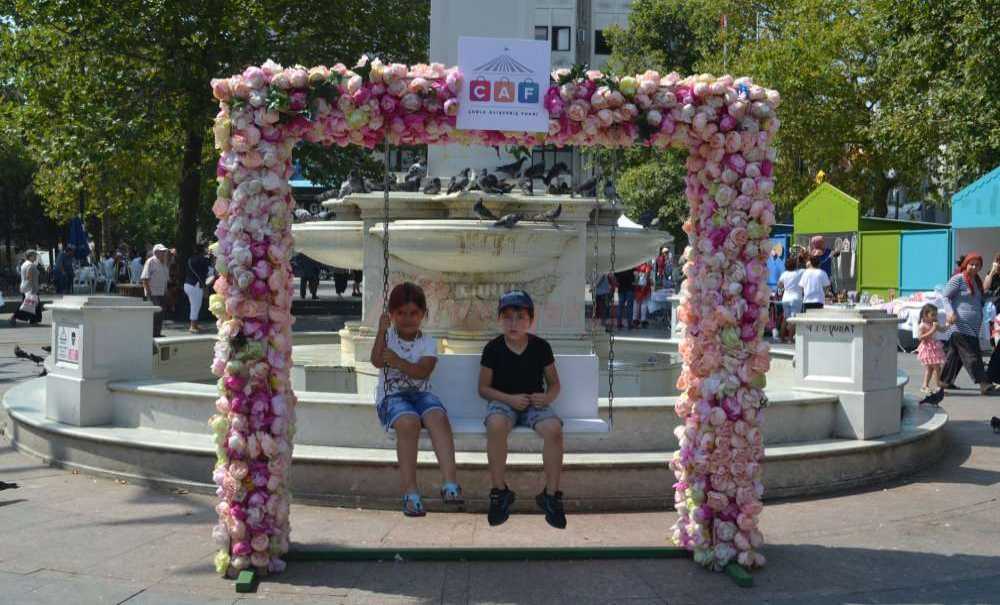 Şehrimizi Şenlendirmek İçin Çalışıyoruz