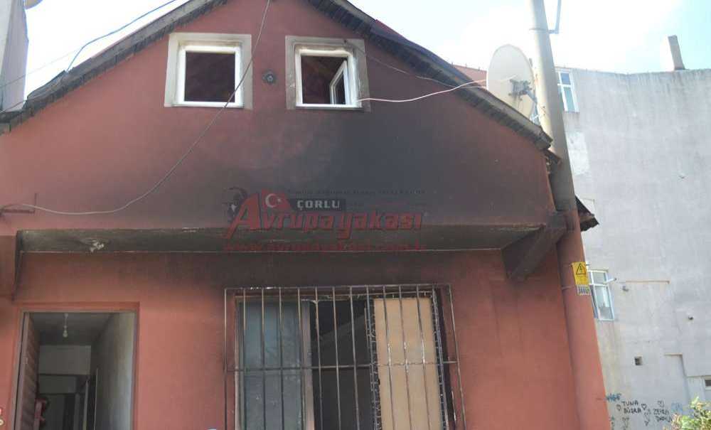 Evi Kundaklanan Kadın, Yardım Bekliyor