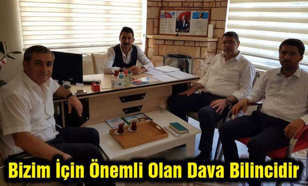 Bizim İçin Önemli Olan Dava Bilincidir